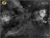 NGC 0896 CAS Atik ED72 Aplanador Ha (Murtal) Siril Ficha 1 nombvre y logo - copia